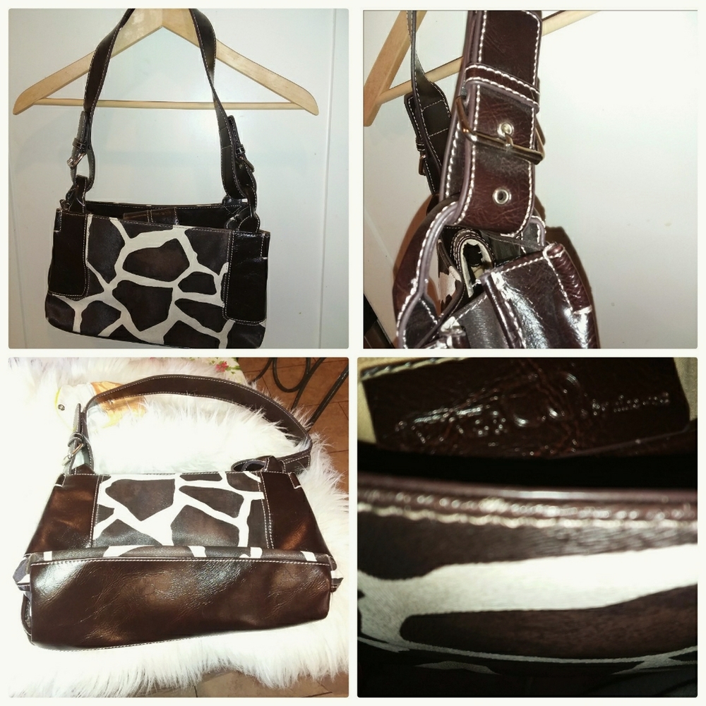 Animal printed Nine & Co. EUC purse